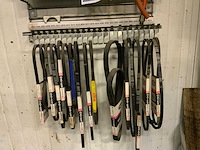 Gates tandriemen op rek - afbeelding 1 van  4