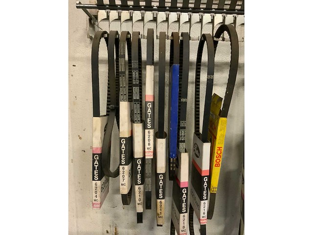 Gates tandriemen op rek - afbeelding 3 van  4