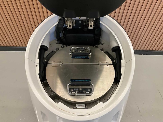 Gausium - ecobot scrubber 50 - floor cleaner - 2021 - afbeelding 4 van  14