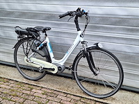 Gazelle c7+ comfort elektrische damesfiets bosch middenmotor dames fiets - afbeelding 2 van  3