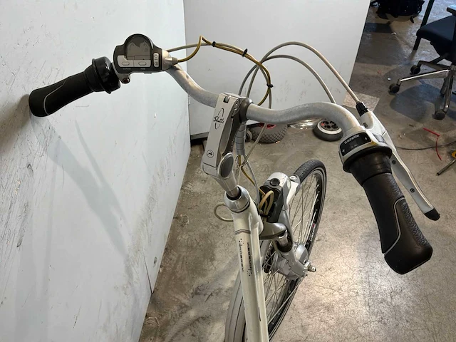 Gazelle chamonix elektrische fiets - afbeelding 9 van  10