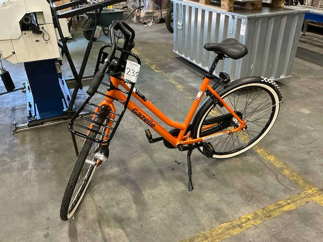 Gazelle circuit zandvoort editie stadsfiets - afbeelding 1 van  11