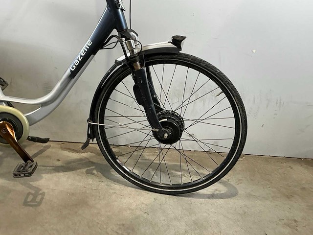 Gazelle grenoble c7+ elektrische damesfiets - afbeelding 3 van  10