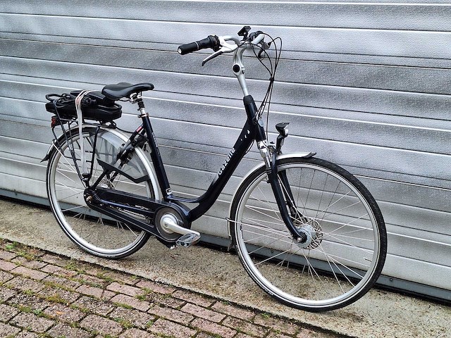 Gazelle orange comfort elektrische damesfiets middenmotor dames fiets - afbeelding 3 van  4
