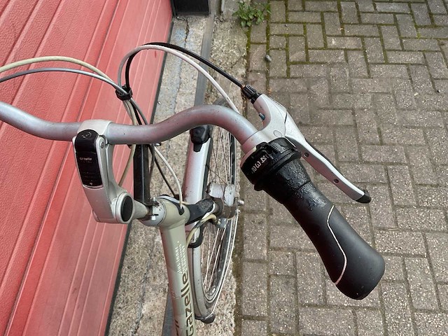 Gazelle orange plus elektrische fiets - afbeelding 4 van  4