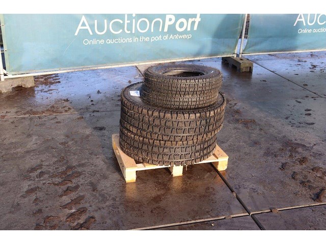 Gazonbandenset 8.3-18/5.00-15 4stuks nieuw - afbeelding 1 van  1