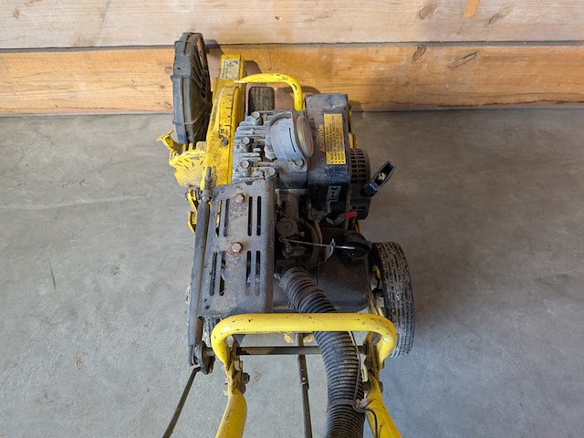 Gazonkantensnijder, john deere, e35 edgar - afbeelding 13 van  15