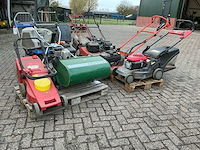 Gazonmaaiers / loopmaaiers / cirkelmaaiers / kooimaaier (8x) - afbeelding 1 van  15
