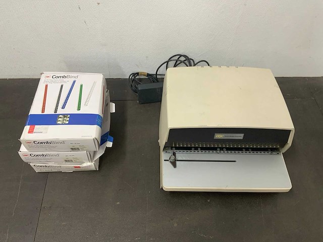 Gbc 111pm-2 inbindmachine - afbeelding 2 van  9