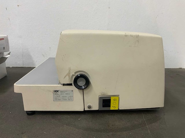 Gbc 111pm-2 inbindmachine - afbeelding 4 van  9