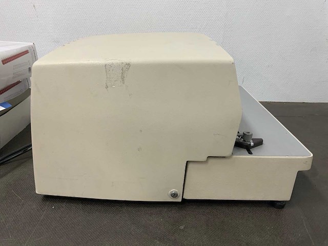 Gbc 111pm-2 inbindmachine - afbeelding 6 van  9