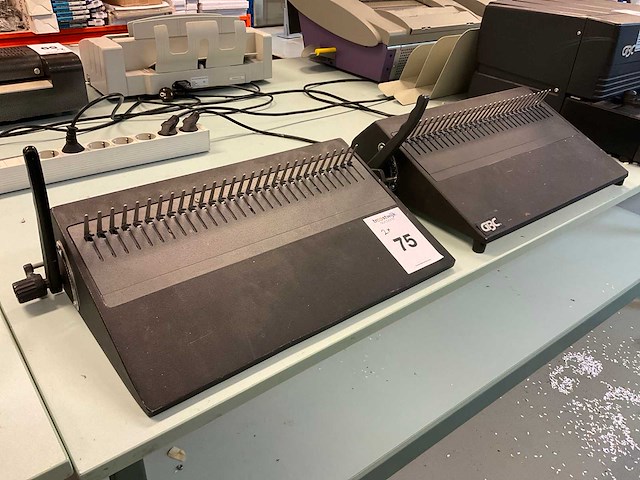 Gbc inbindmachine (2x) - afbeelding 1 van  4