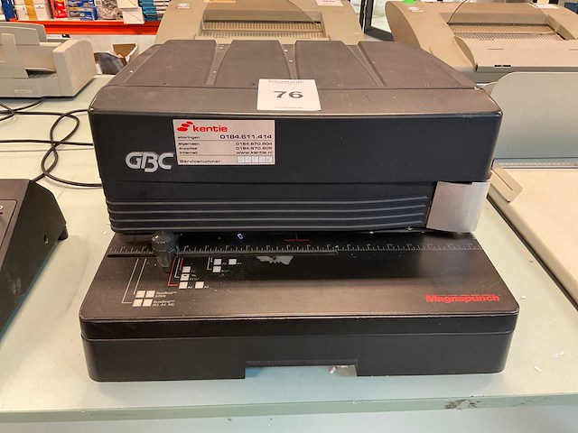 Gbc magnapunch ponsmachine - afbeelding 2 van  5