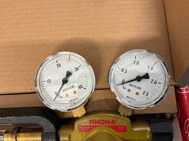 Gce rhöna reduceerventiel voor acetyleen gasflessen - afbeelding 2 van  5