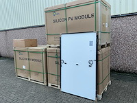 Gcl - set van 108 zonnepanelen - goodwe 36k omvormer (totaal vermogen 44.280 wp) - afbeelding 5 van  11