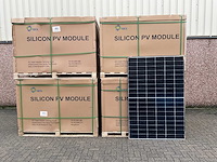 Gcl - set van 144 zonnepanelen(totaal vermogen 59.040 wp)