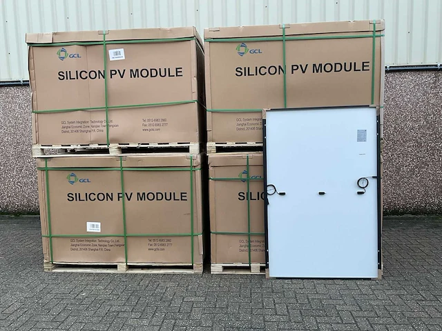 Gcl - set van 144 zonnepanelen(totaal vermogen 59.040 wp) - afbeelding 2 van  4