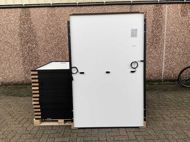 Gcl - set van 16 zonnepanelen (410 wp) - afbeelding 2 van  3