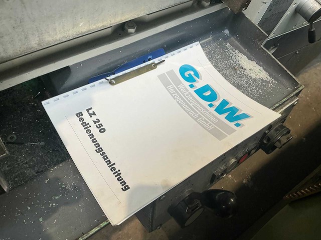Gdw - lz250 - horizontal lathe - 1997 - afbeelding 2 van  7