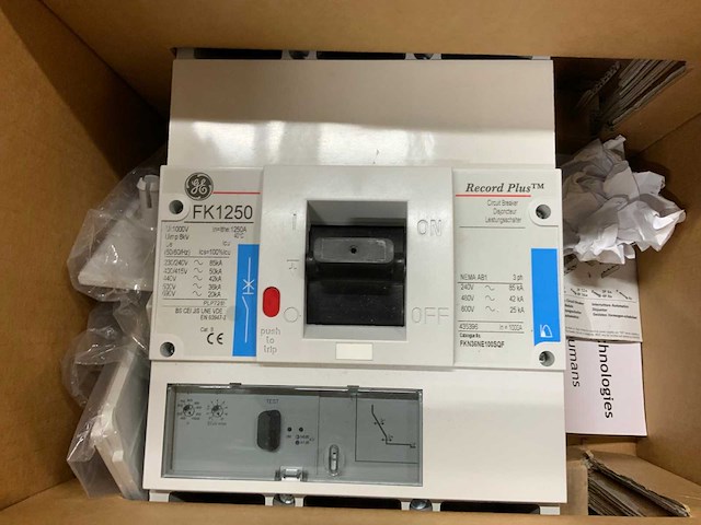 Ge fk1250 record plus circuit breaker - afbeelding 2 van  3