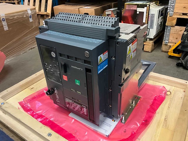 Ge gg20m4. 2000a air circuit breaker - afbeelding 1 van  6