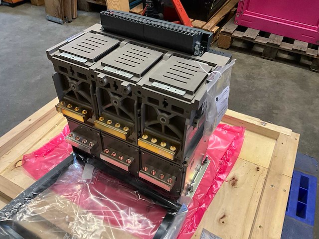 Ge gg20m4. 2000a air circuit breaker - afbeelding 3 van  6