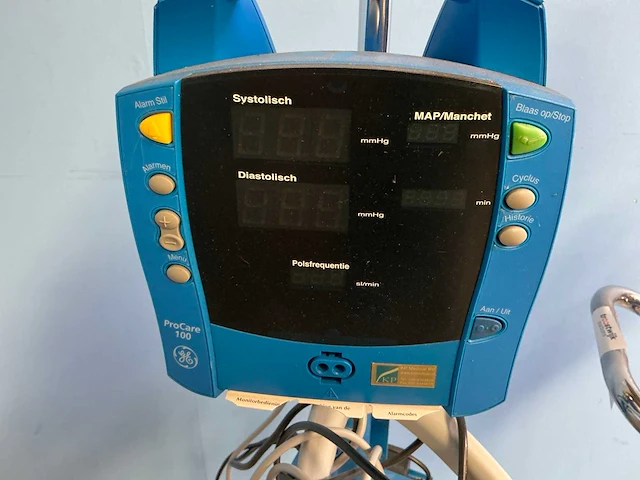 Ge heakthcare procare 100 bloeddrukmeter (3x) - afbeelding 2 van  5