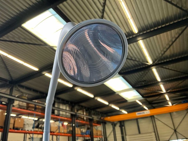 Ge healthcare - giraffe blue spot pt lite - fototherapie behandelapparaat - afbeelding 2 van  10