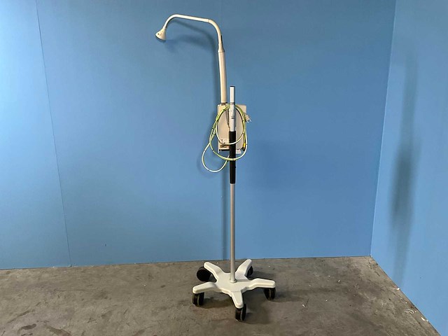Ge healthcare - giraffe blue spot pt lite - fototherapie behandelapparaat - afbeelding 7 van  10