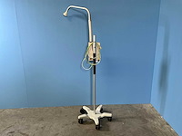 Ge healthcare - giraffe blue spot pt lite - fototherapie behandelapparaat - afbeelding 7 van  10