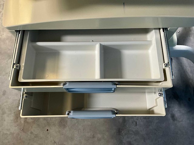 Ge healthcare - panda ires - baby opvangtafel - afbeelding 15 van  16