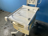 Ge healthcare - panda ires - baby opvangtafel - afbeelding 13 van  16