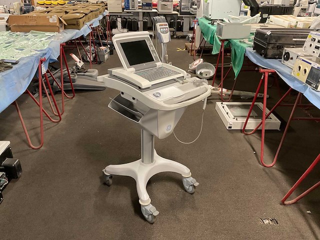 Ge mac 5500 ecg analyse systeem - afbeelding 1 van  6