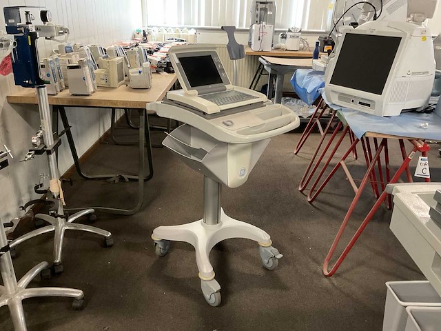 Ge mac 5500 ecg analyse systeem - afbeelding 1 van  6