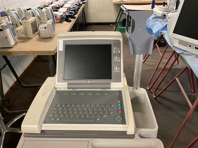 Ge mac 5500 ecg analyse systeem - afbeelding 2 van  4