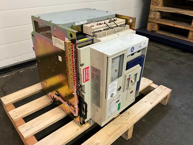 Ge mn31w16 1600 a air circuit breker - afbeelding 2 van  5