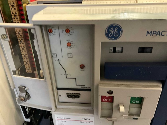 Ge mn31w25 1600 a air circuit breker - afbeelding 3 van  4