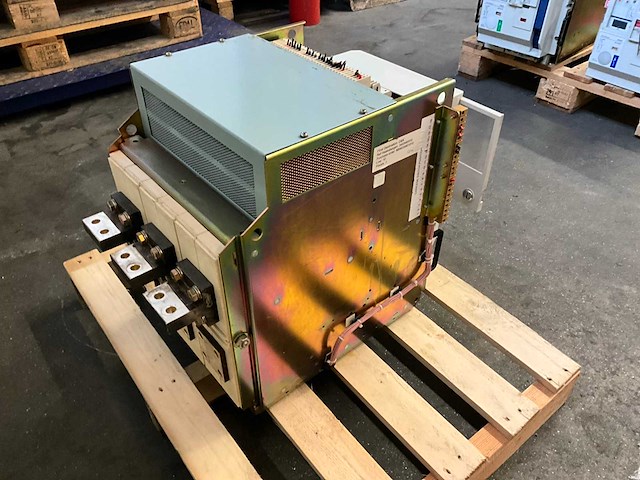 Ge mn31w25 2500 a air circuit breker - afbeelding 3 van  5