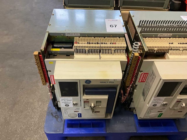 Ge mn31w25 2500 a air circuit breker - afbeelding 2 van  4