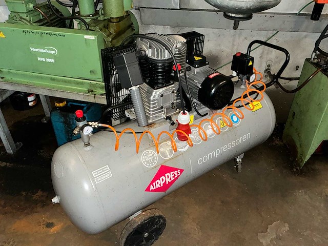 Gea gerobotiseerde melkcarrousel - afbeelding 3 van  40