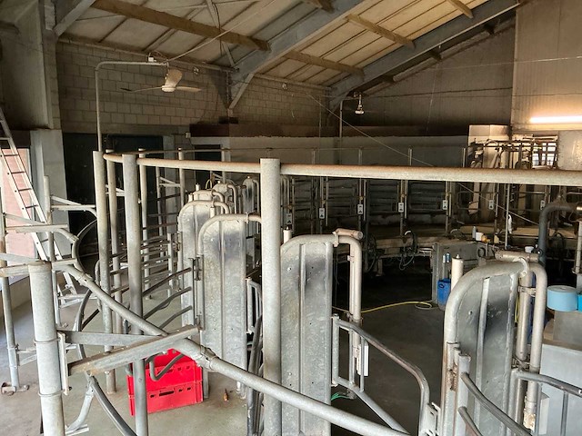 Gea gerobotiseerde melkcarrousel - afbeelding 36 van  40