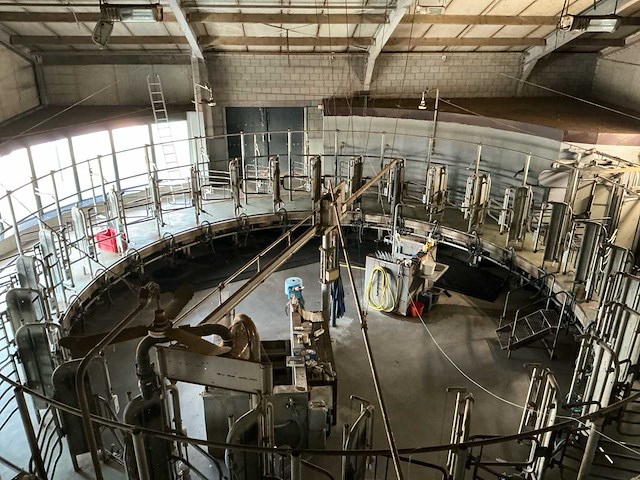 Gea gerobotiseerde melkcarrousel - afbeelding 28 van  40