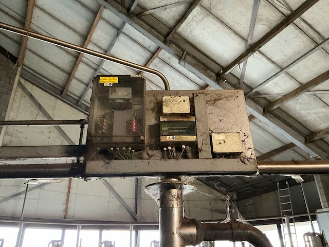 Gea gerobotiseerde melkcarrousel - afbeelding 3 van  40