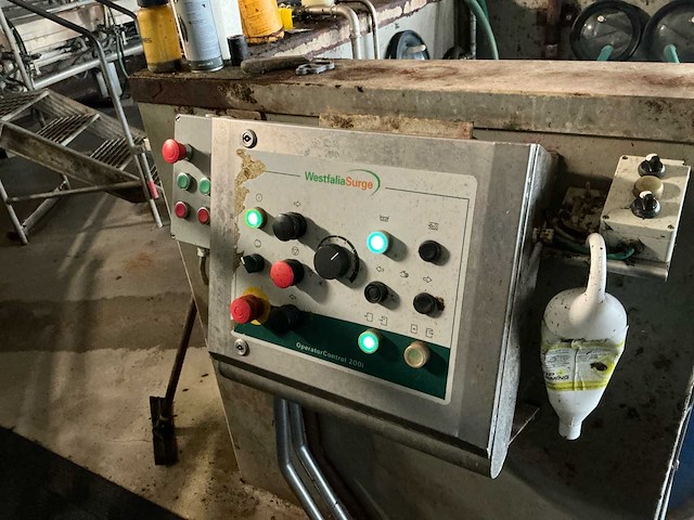 Gea gerobotiseerde melkcarrousel - afbeelding 25 van  40