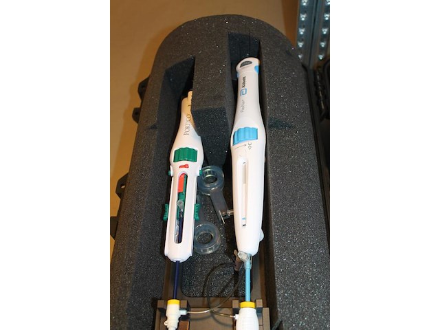Geavanceerd kathetersysteem abbott flexnav met portico 19f in flightcase. - afbeelding 6 van  6