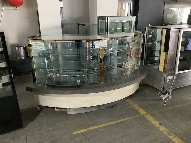 Gebak vitrine - afbeelding 1 van  2