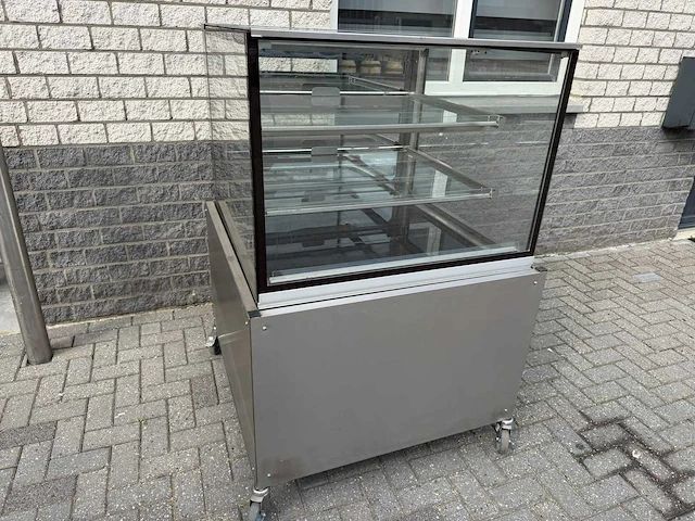 Gebakskoeling - schuif laden - koelvitrine - afbeelding 1 van  5