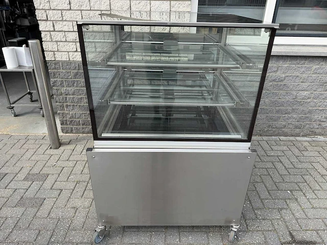 Gebakskoeling - schuif laden - koelvitrine - afbeelding 2 van  5