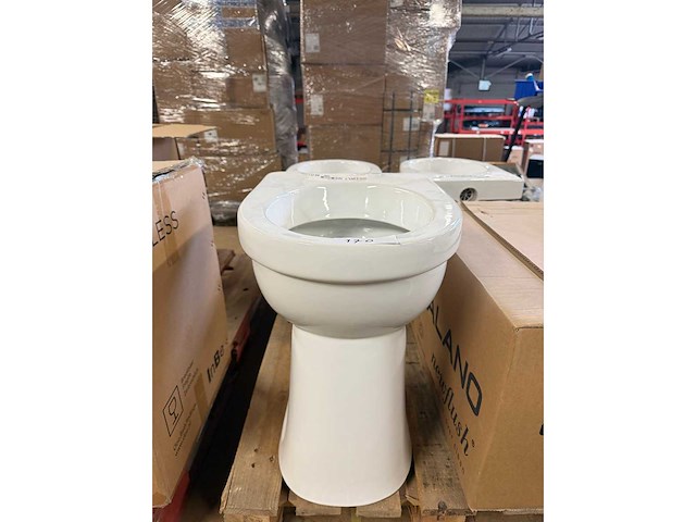 Geberit - 300 comfort - closet 84 pk (+10cm) vlakspoel wit - afbeelding 1 van  4