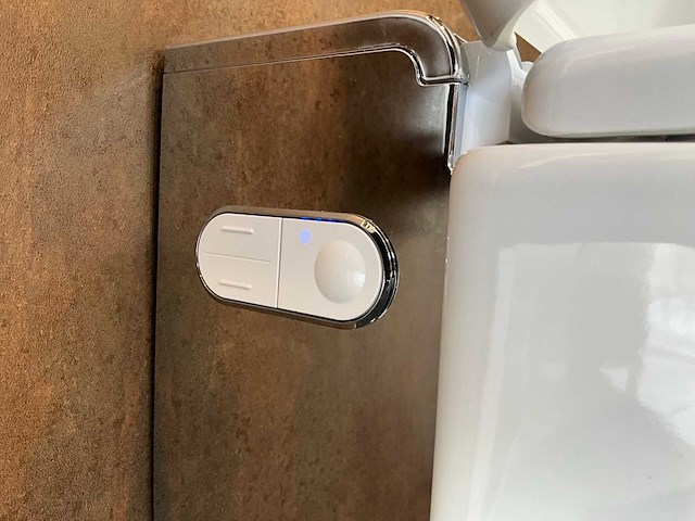 Geberit - aquaclean mera - douche wc - afbeelding 13 van  13
